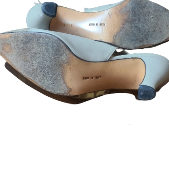 SALVATORE FERRAGAMO TAN SLING BACK - Picture 6 of 9